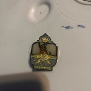 Box lunch Princess Tiana Pin